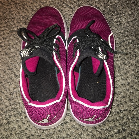 PINK JORDANS - Picture 4 of 5